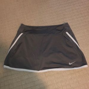NIKE SKIRT